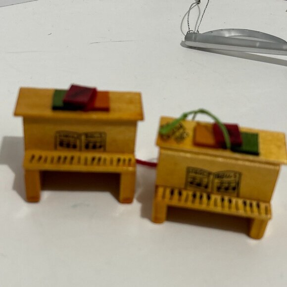 Vintage Wooden Musical Christmas Tree Ornaments Set Instrument Piano 10 Piece - Picture 3 of 15